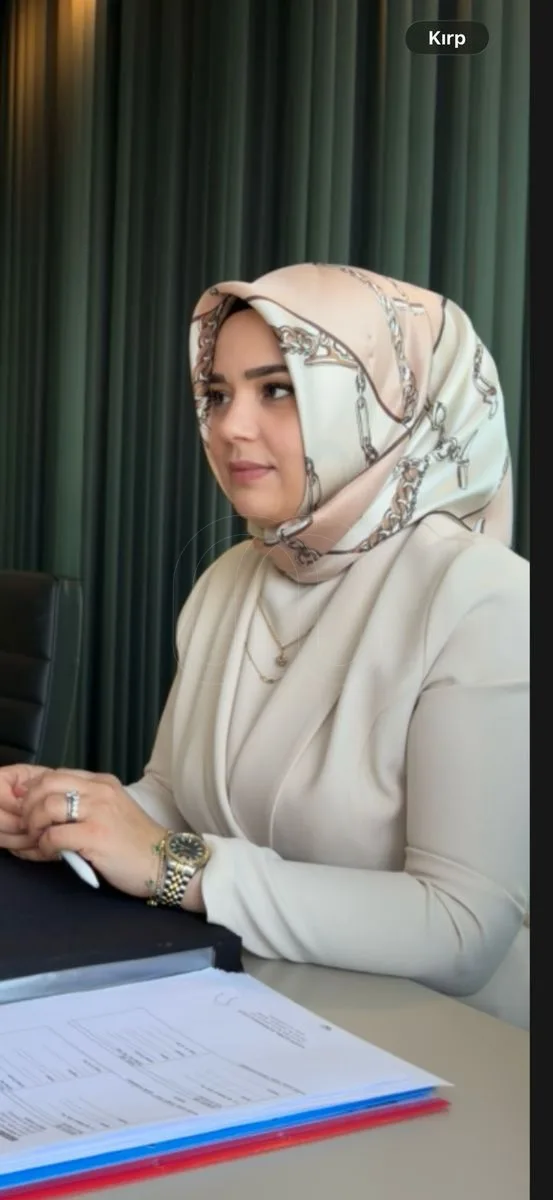 Esra  DELİKANLI